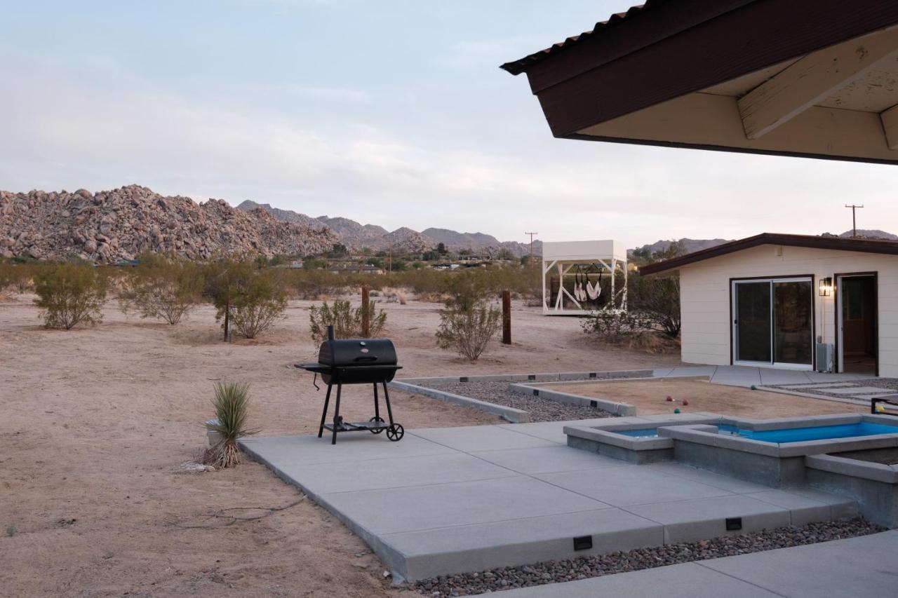 @ Marbella Lane - The Moon Designer Home Right Behind The Jtnp Joshua Tree Exterior photo