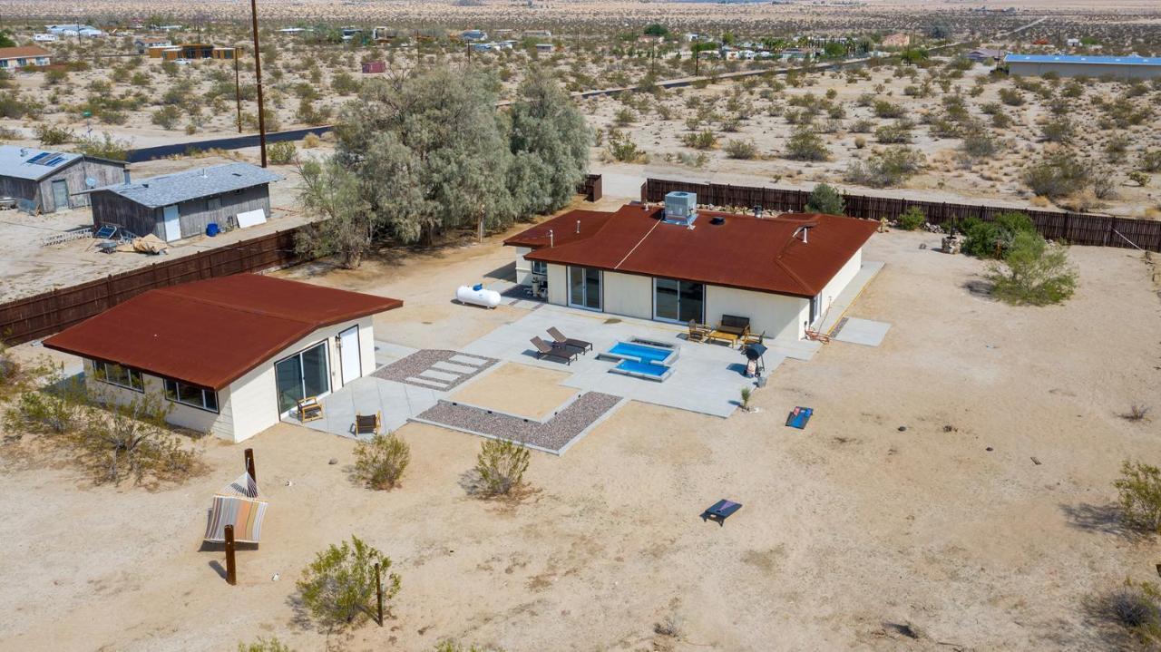 @ Marbella Lane - The Moon Designer Home Right Behind The Jtnp Joshua Tree Exterior photo